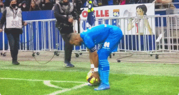 TMW：巴萨、曼城、米兰、国米和尤文关注乌迪内斯中场阿塔