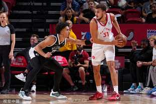 梅西与穆勒再聚首，美职联总决赛对决历史宿命。